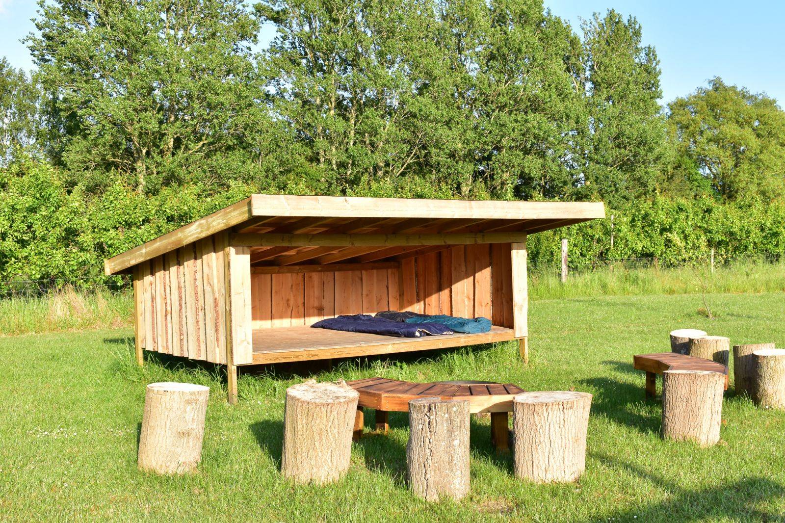 Billede af shelter Tipi og shelters i frugtplantagen – billede 3