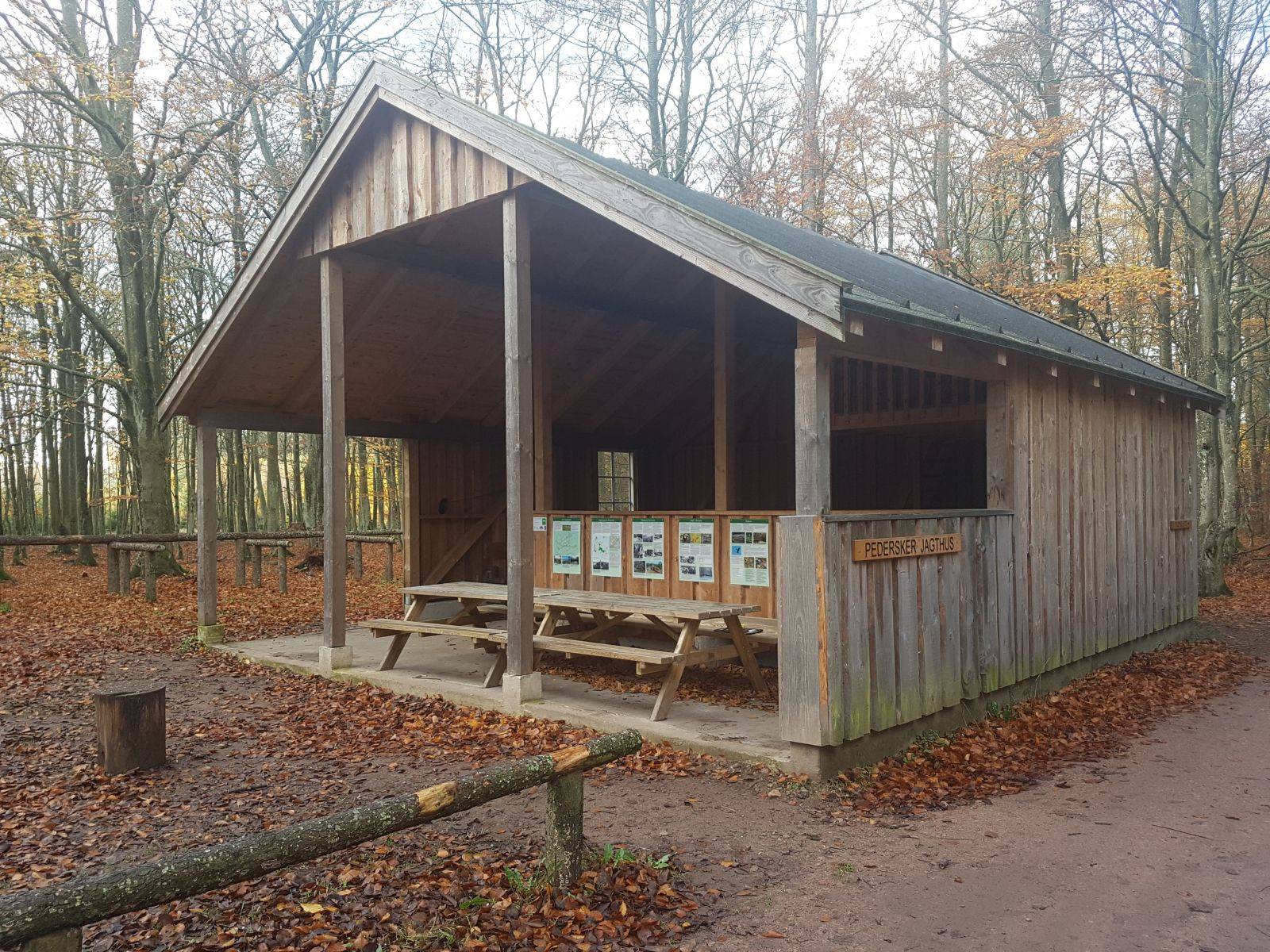 Billede af shelter Pedersker Jagthus