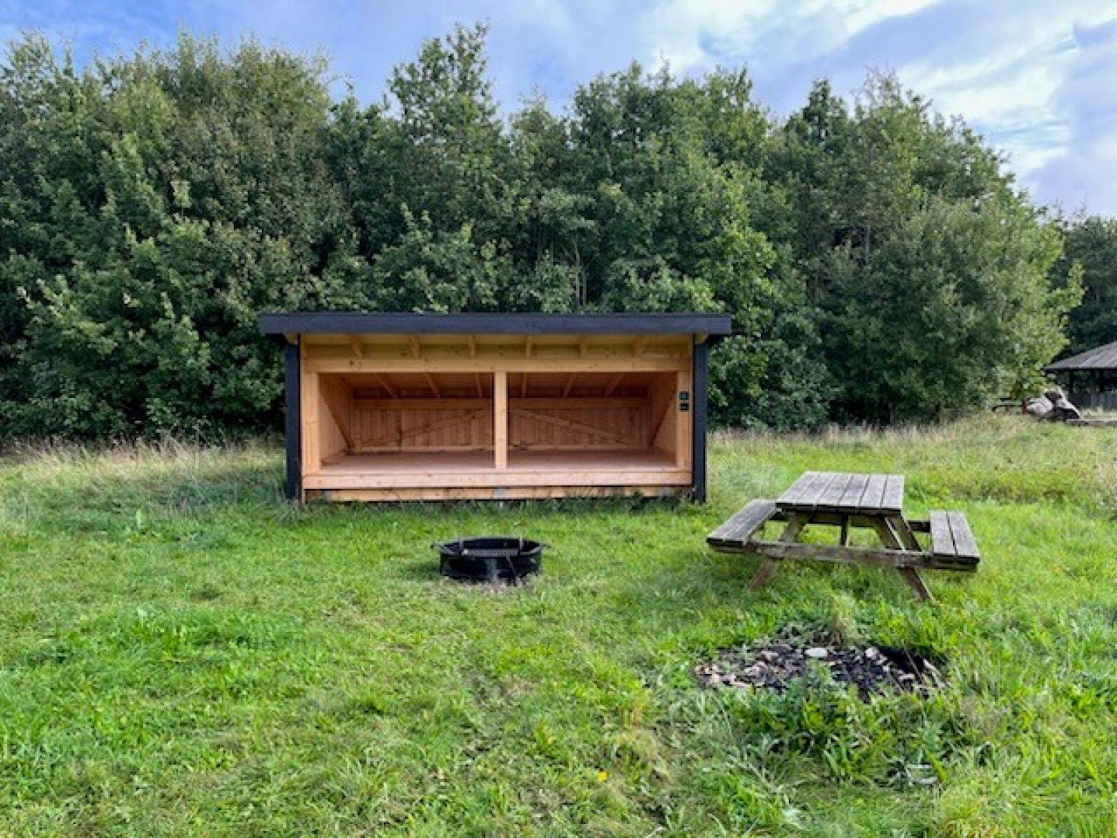 Billede af shelter Stege Skov Shelter - Blå