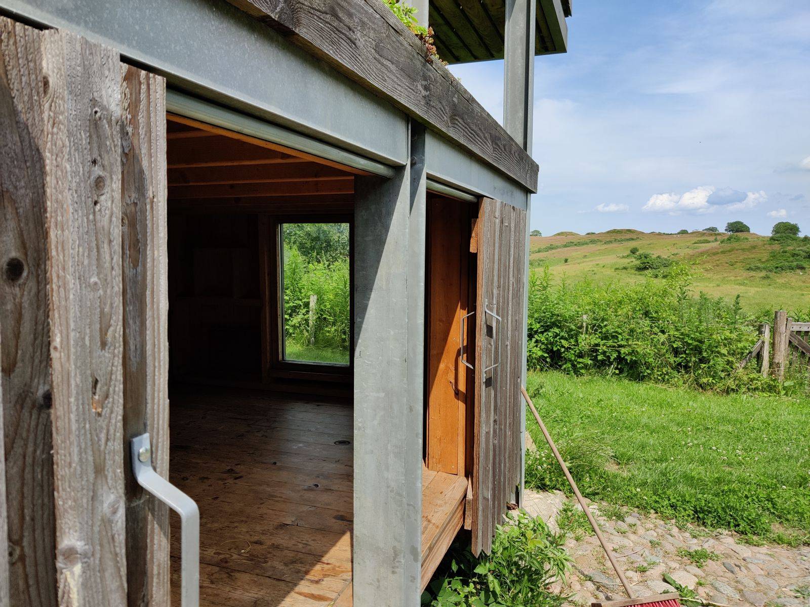 Billede af shelter Shelter og stjernekiggertårn ved Slaggårdbanke – billede 3