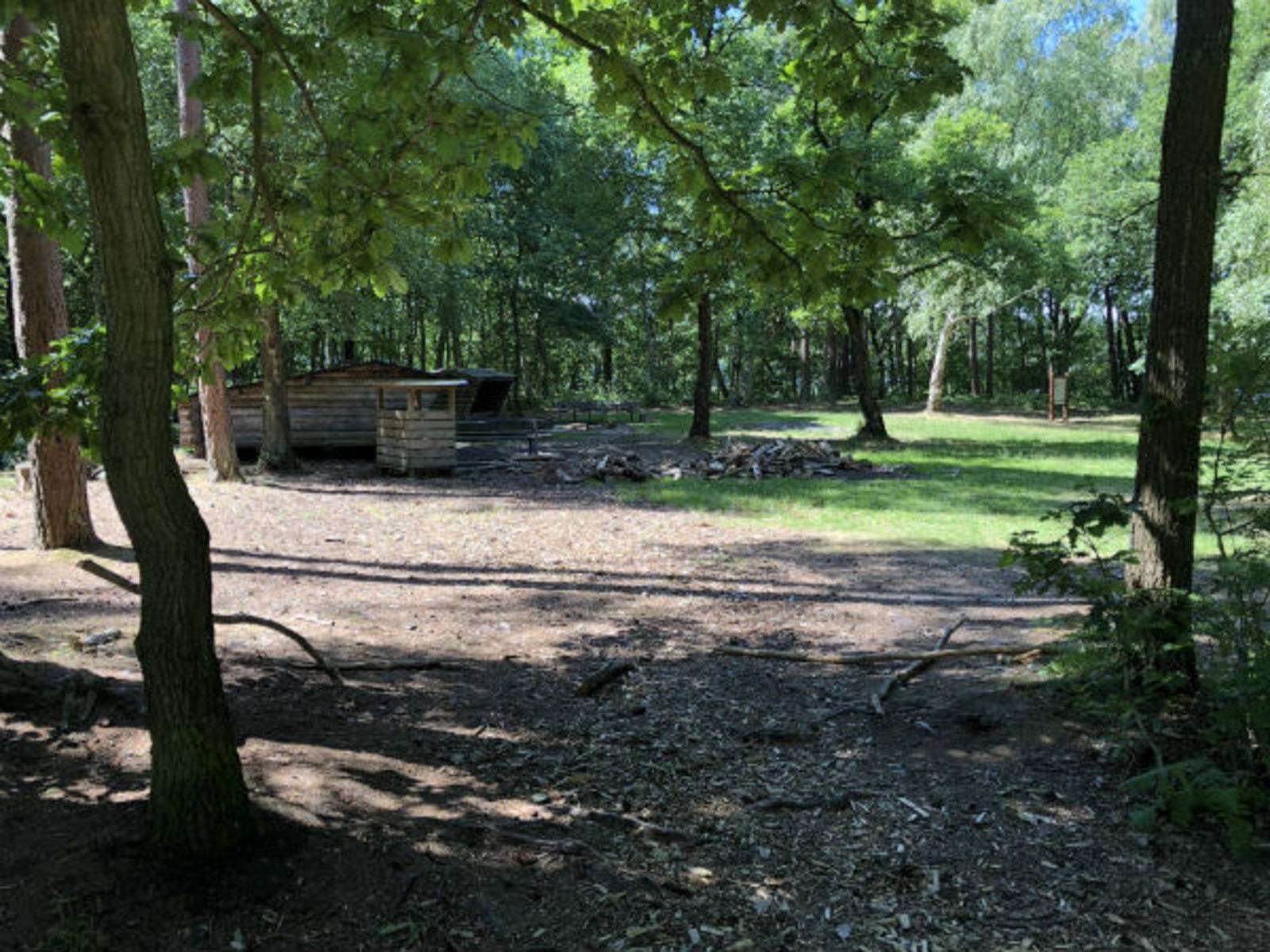 Billede af shelter De Små Fisk – telt- og Shelterplads for folk der færdes på og ved Gudenåen. – billede 2