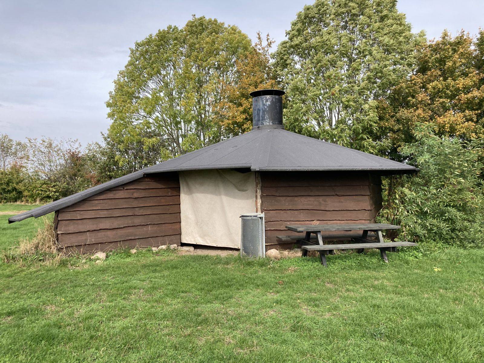 Billede af shelter Shelter & Naturlejrplads på Strynø - Øhavets Smakkecenter – billede 2