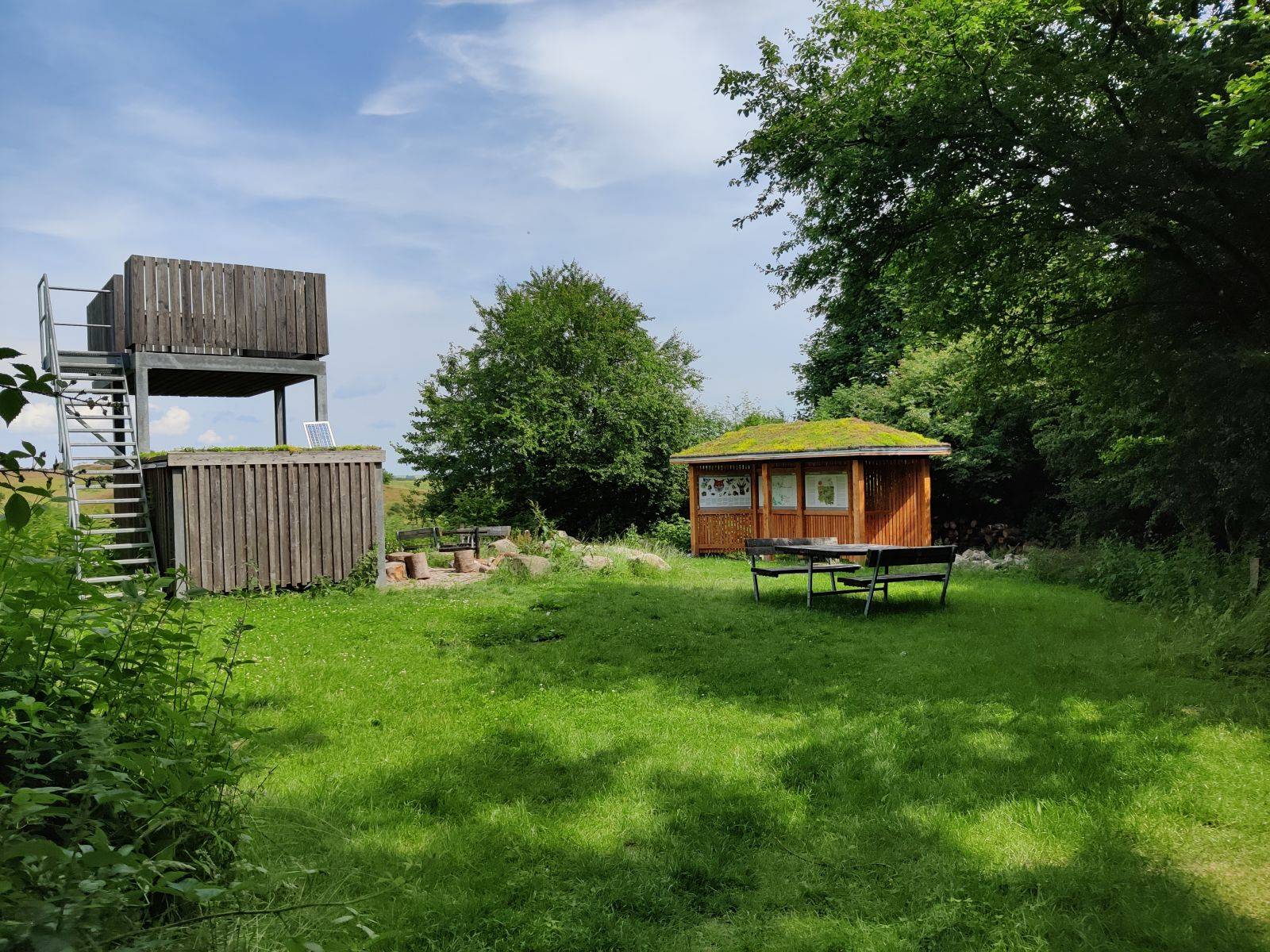 Billede af shelter Shelter og stjernekiggertårn ved Slaggårdbanke