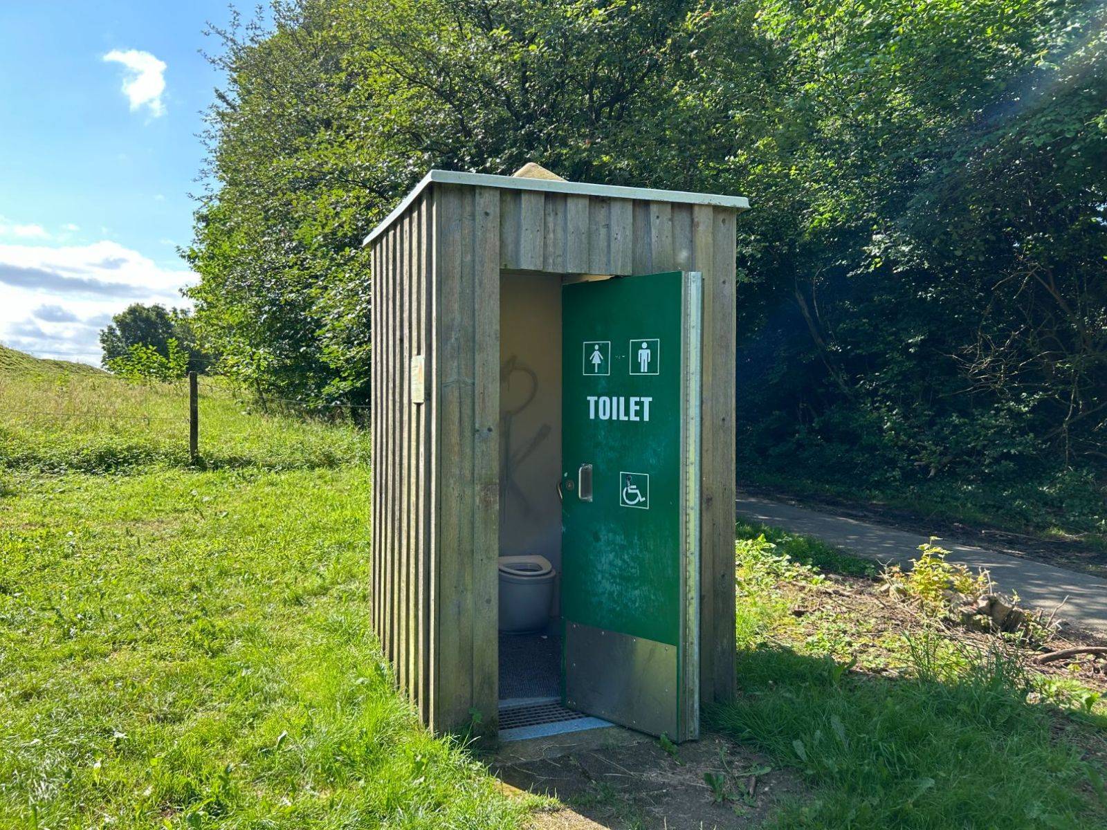 Billede af shelter Bryrupbanestien, Brædstruppladsen (shelter 1) – billede 2