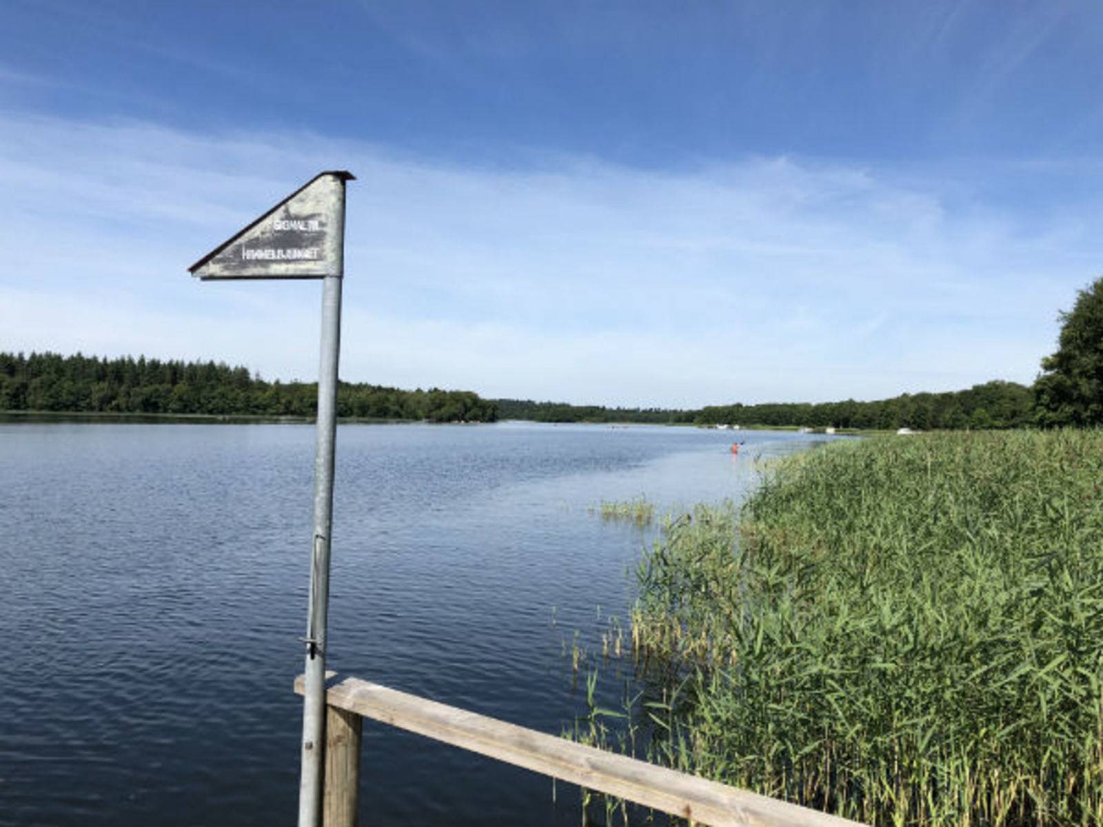 Billede af shelter De Små Fisk – telt- og Shelterplads for folk der færdes på og ved Gudenåen.